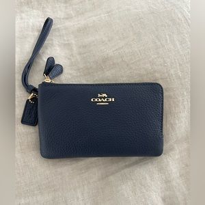 Coach Medium Navy Pebble Leather Double Zip Wristlet Wallet Bag